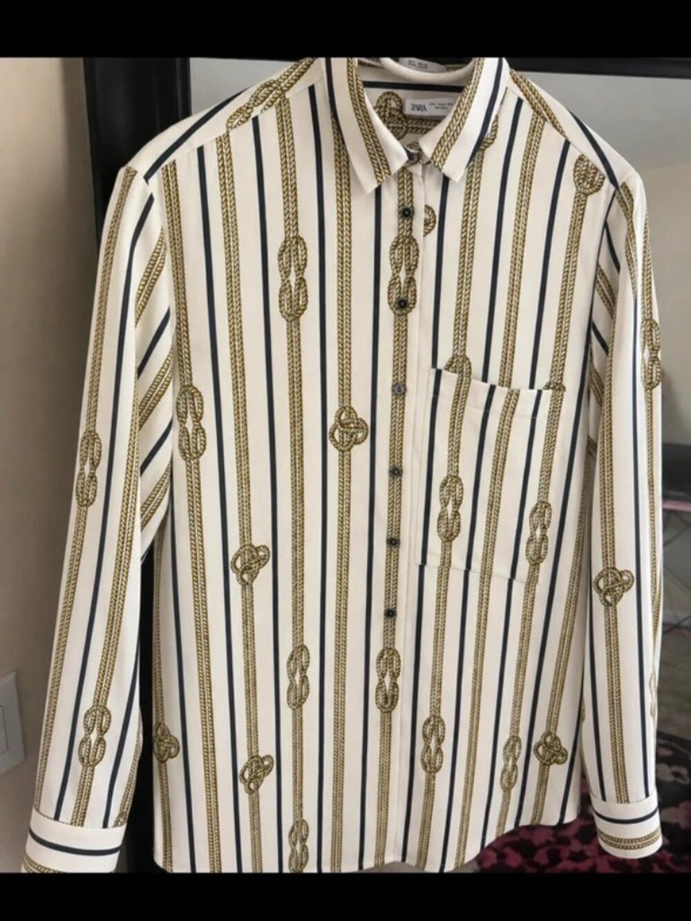 Zara Women’s Long Sleeve Chain Print Button-Up